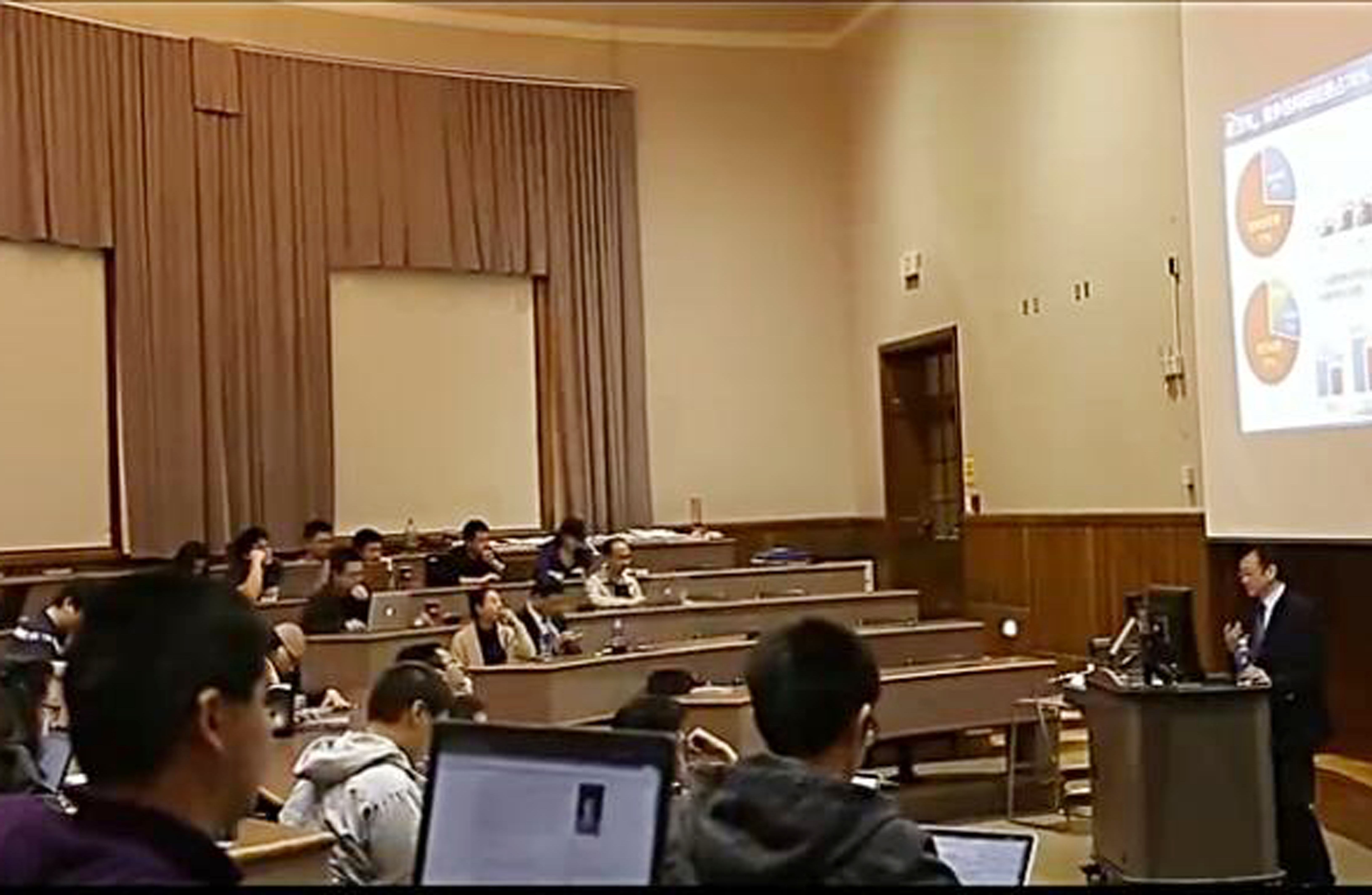 WE留学生-话题系列-大学专业：你会如何选择？