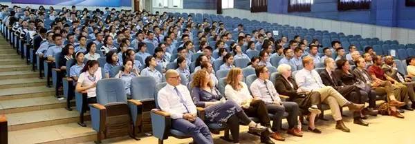 成外AP课程中心开学典礼